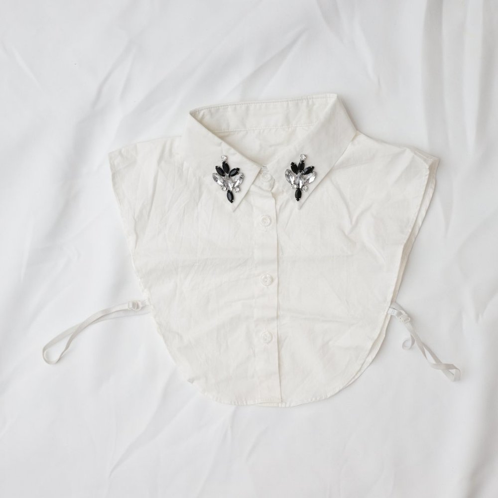 SHEIN Black and Crystal Sewn False Collar/Dickey Collar